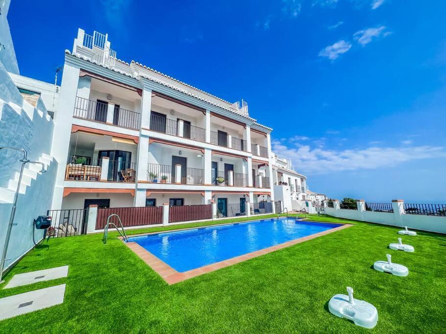 Modern 2 Bed Apartment With Pool In Frigiliana Zewnętrze zdjęcie